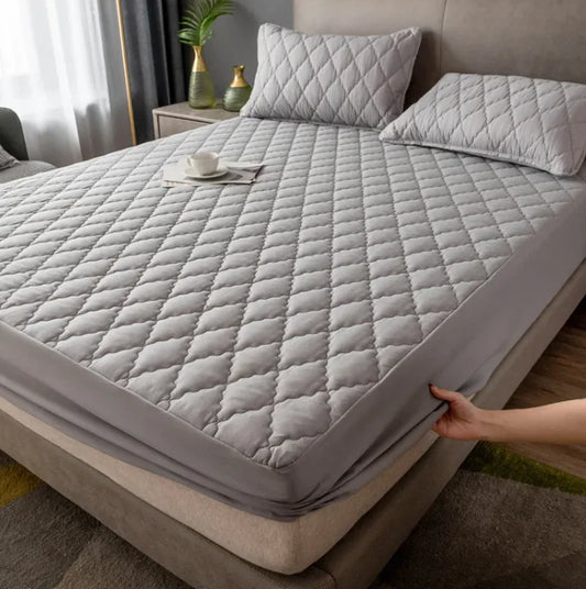 Waterproof Velvet Mattress Cover with Topper – Soft Bed Protector with Elastic Edges & Pillowcases